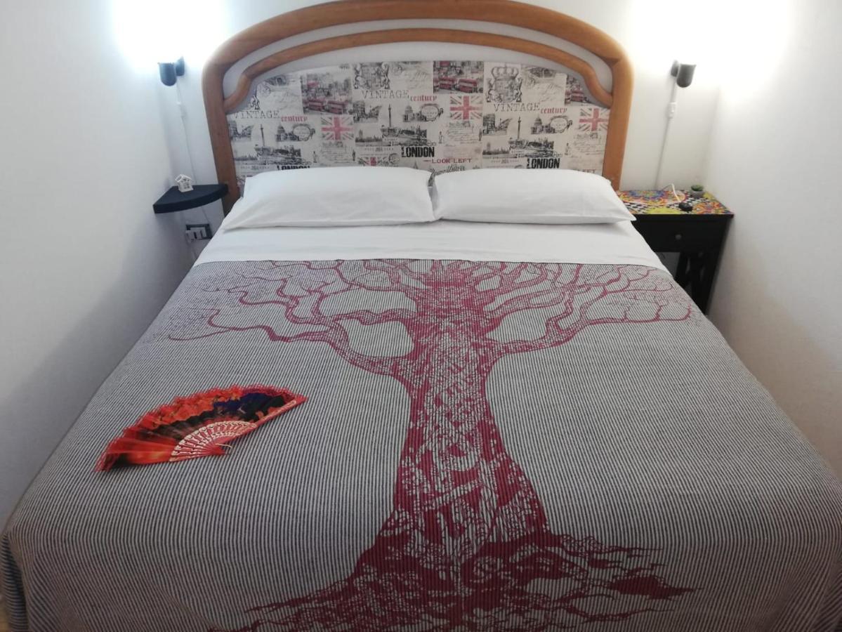 Il posto giusto station rooms Palermo Esterno foto