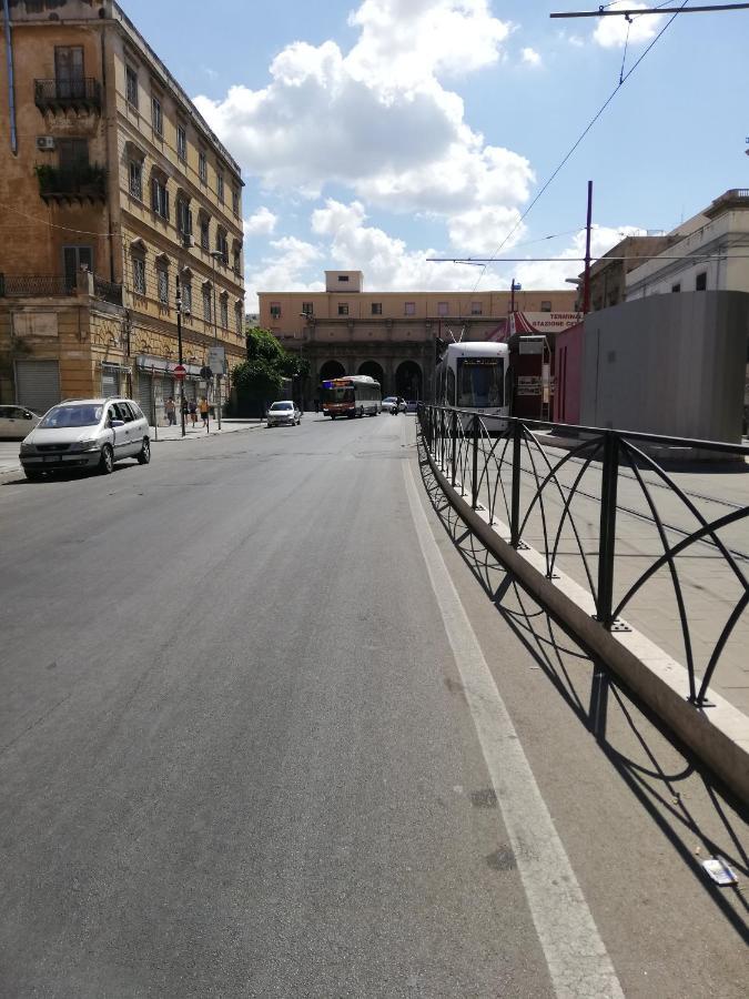 Il posto giusto station rooms Palermo Esterno foto